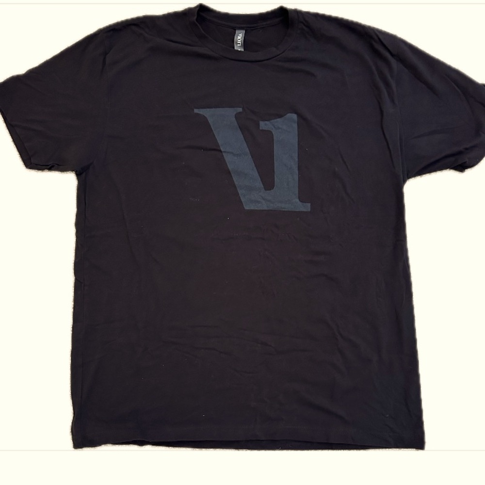 VUORI Logo T Shirt XL